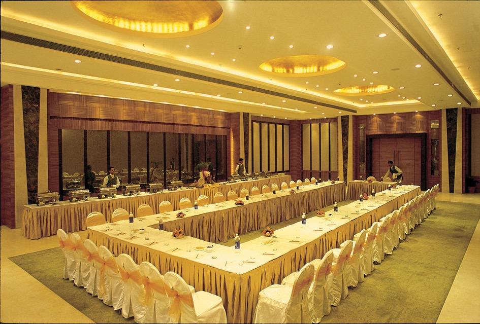 Nirvana Luxury Hotel L Λουντιάνα Εξωτερικό φωτογραφία