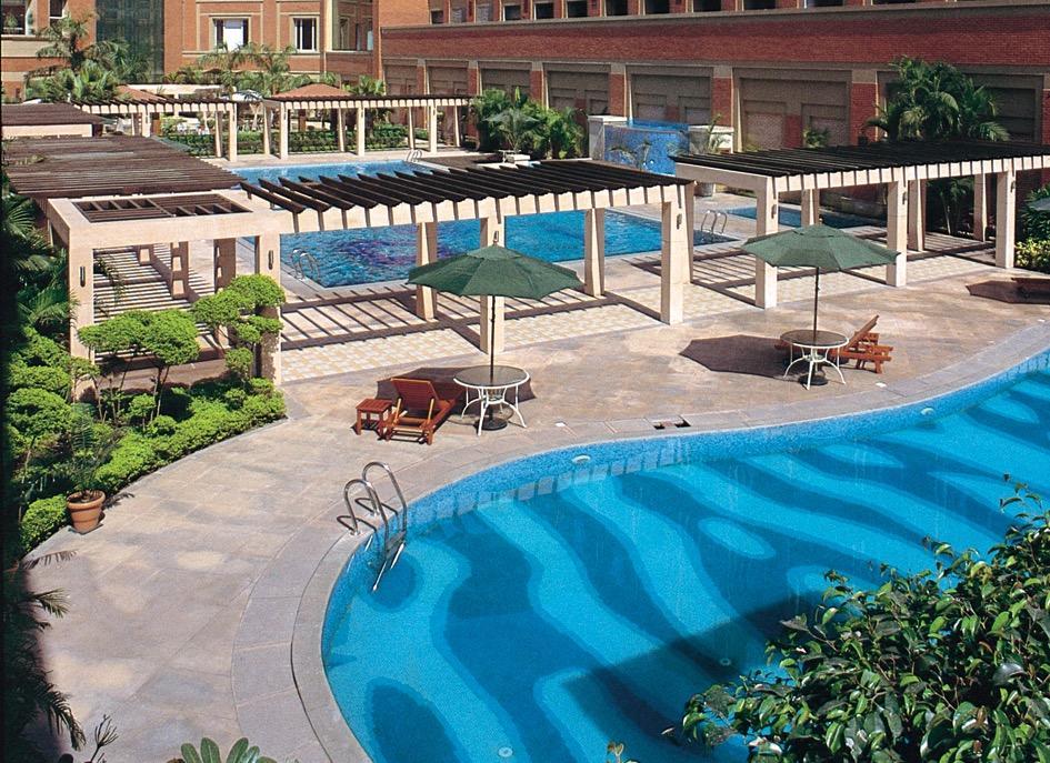 Nirvana Luxury Hotel L Λουντιάνα Εξωτερικό φωτογραφία