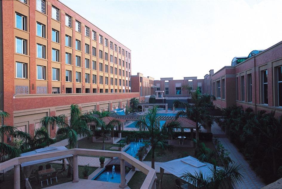 Nirvana Luxury Hotel L Λουντιάνα Εξωτερικό φωτογραφία