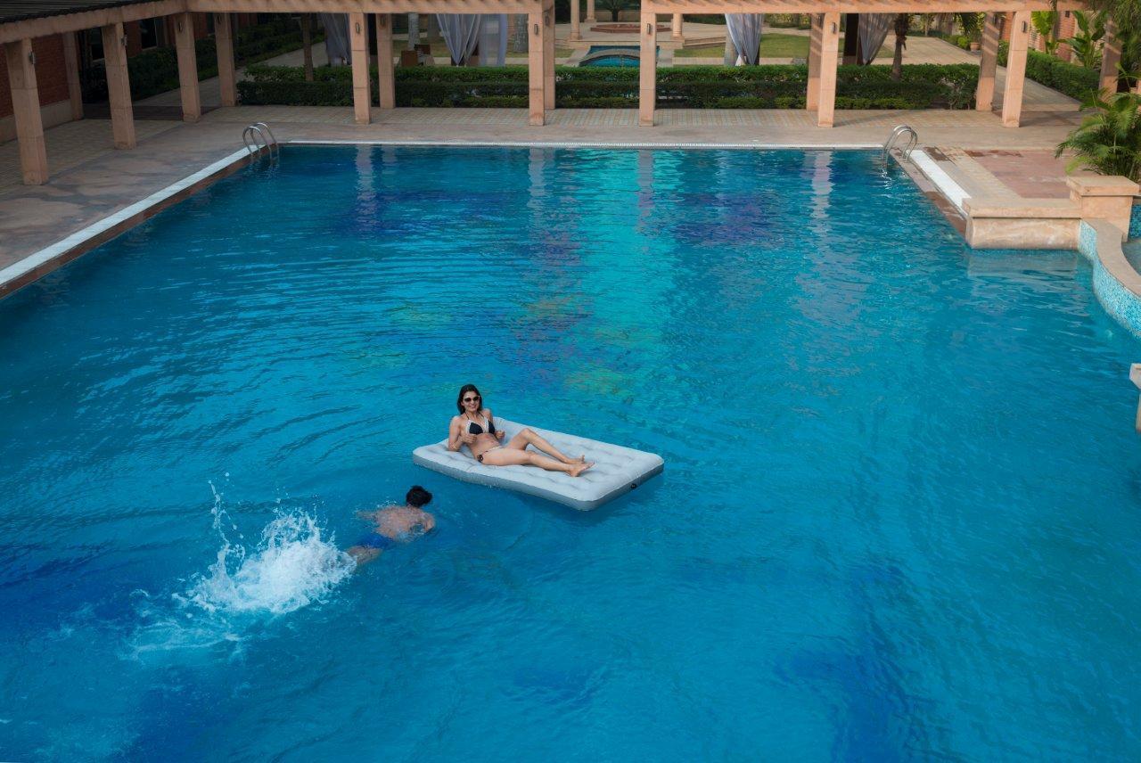 Nirvana Luxury Hotel L Λουντιάνα Εξωτερικό φωτογραφία