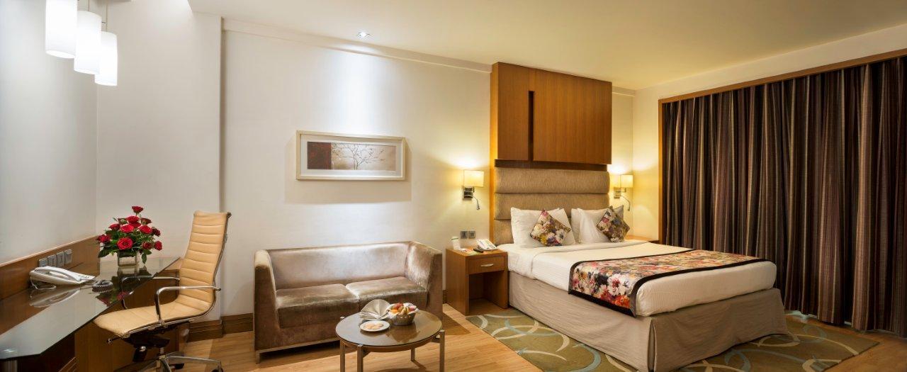 Nirvana Luxury Hotel L Λουντιάνα Εξωτερικό φωτογραφία
