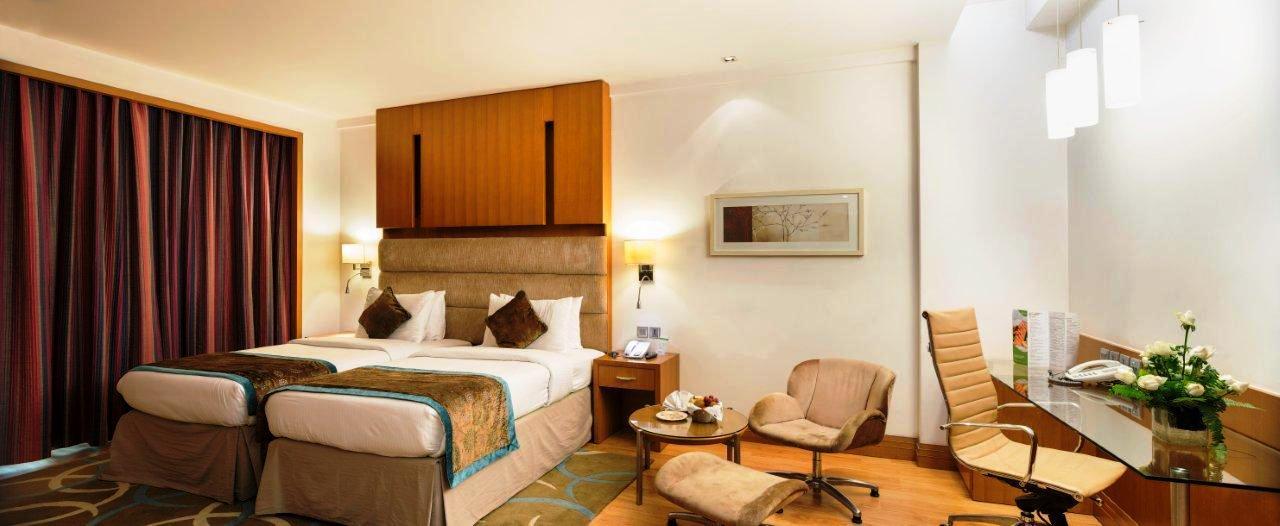 Nirvana Luxury Hotel L Λουντιάνα Εξωτερικό φωτογραφία