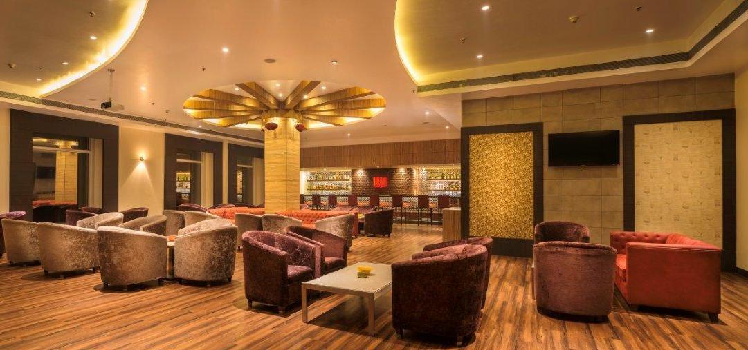 Nirvana Luxury Hotel L Λουντιάνα Εξωτερικό φωτογραφία
