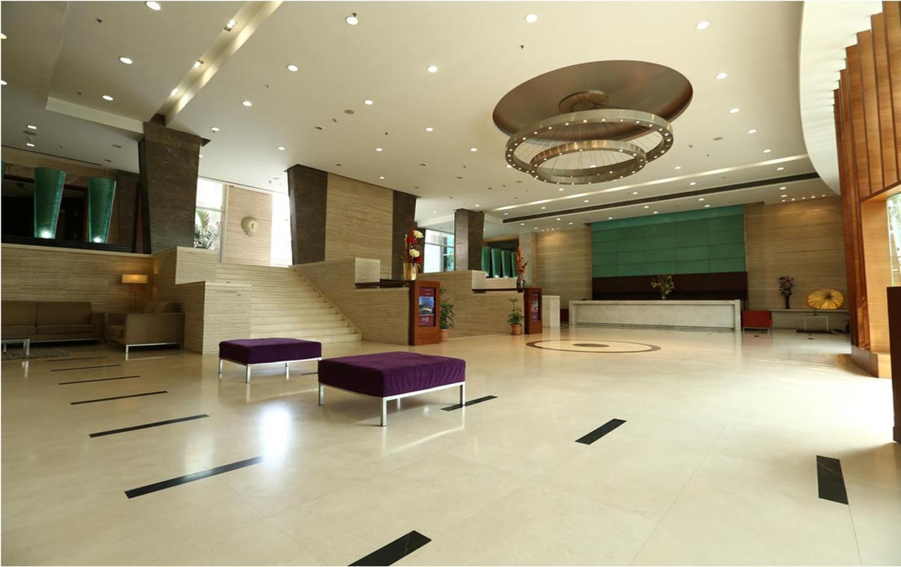 Nirvana Luxury Hotel L Λουντιάνα Εξωτερικό φωτογραφία